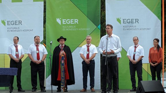 Beszédmondás a színpadon