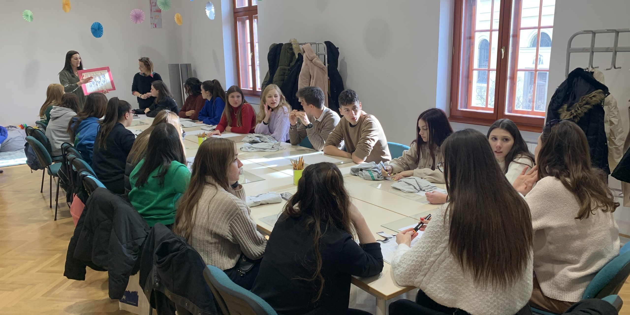 Rendhagyó iskolai foglalkozás - textilnyomat készítés